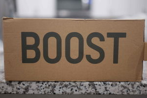 Adidas Alien Blue Yeezy Boost 380 Low Top Athletic Sneakers Mens Size 6